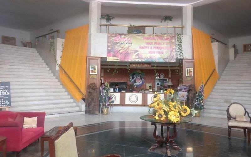Hotel Raj Hans, Faridabad Exterior photo